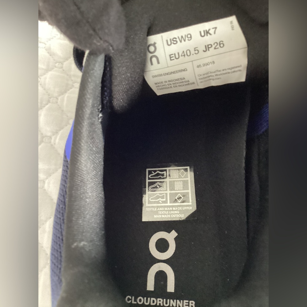 On Cloud Chambray/Midnight Running Trainer Sneake… - image 7